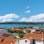 Abi Attic Apartment Sibenik