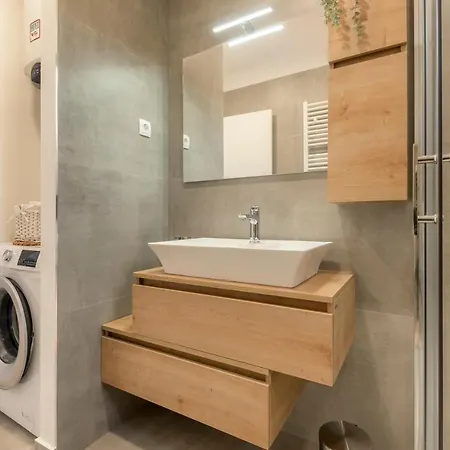 Abi Attic Apartment