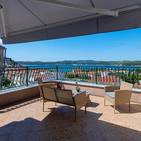 Apartment Abi Attic *