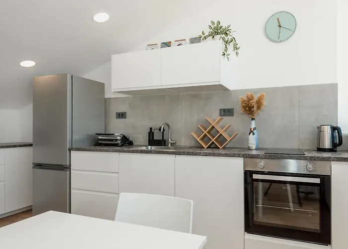 Abi Attic Apartman Sibenik